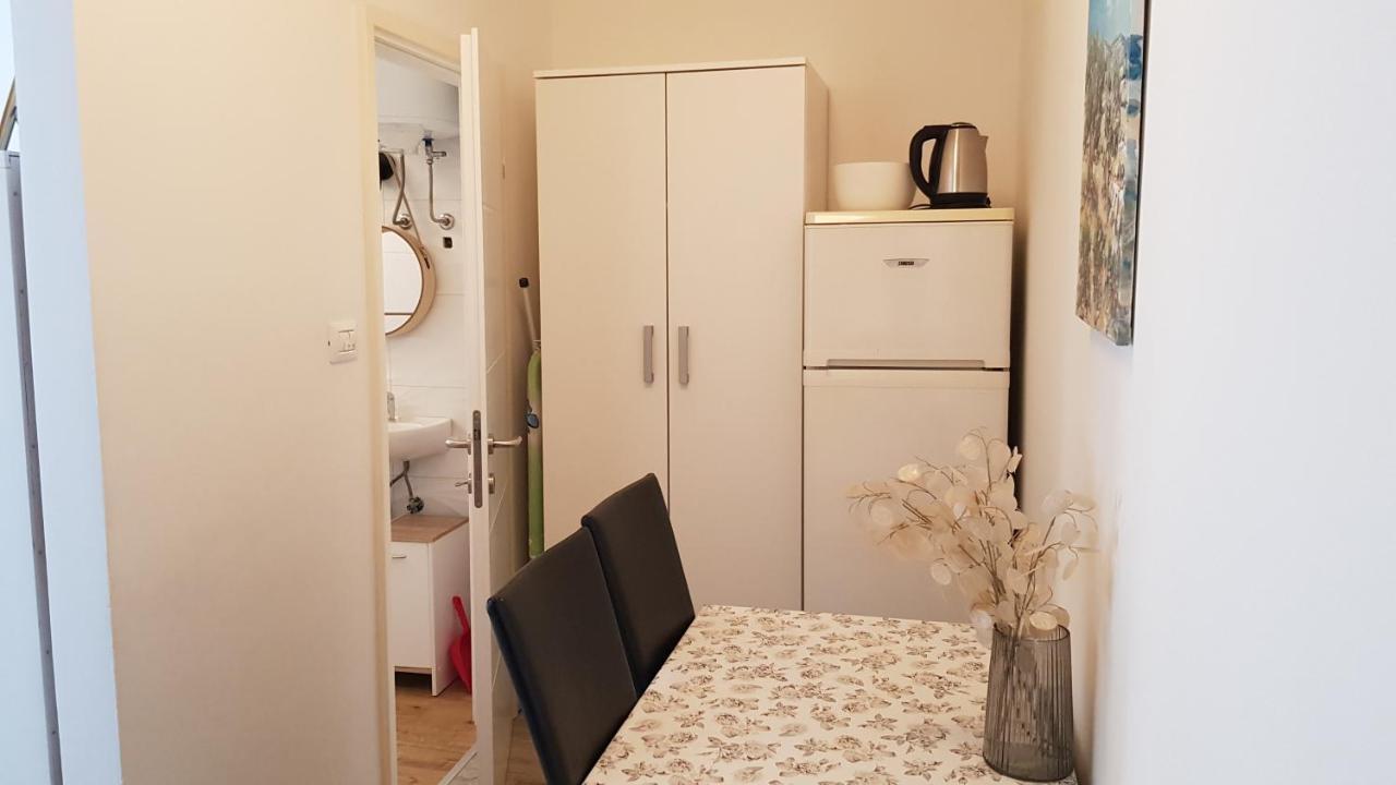 Ferienwohnung Apartman Lara Rijeka Exterior foto